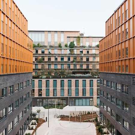 For Students Studying In Barcelona Only - Stunning Spacious Studios And Private Rooms At Pallars Student Accommodation المظهر الخارجي الصورة