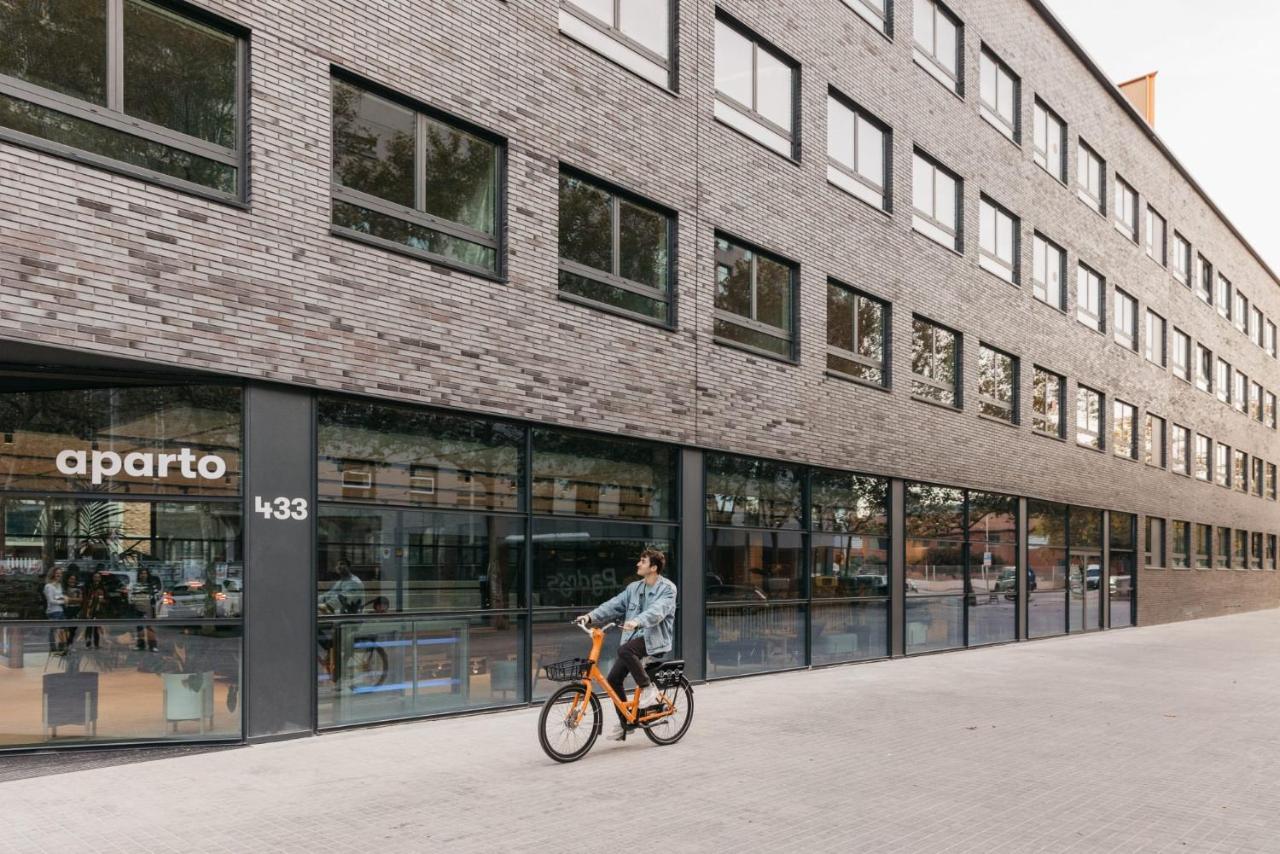 For Students Studying In Barcelona Only - Stunning Spacious Studios And Private Rooms At Pallars Student Accommodation المظهر الخارجي الصورة