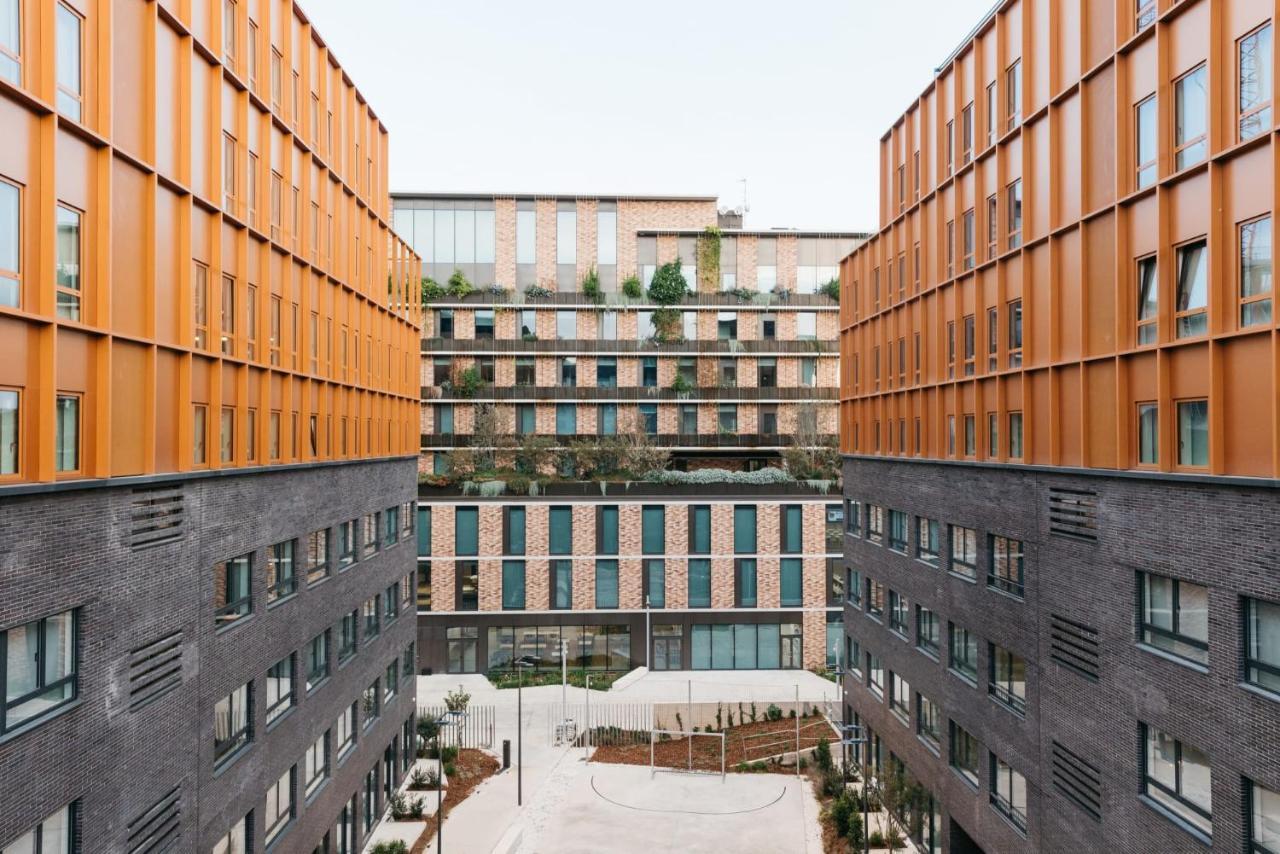 For Students Studying In Barcelona Only - Stunning Spacious Studios And Private Rooms At Pallars Student Accommodation المظهر الخارجي الصورة