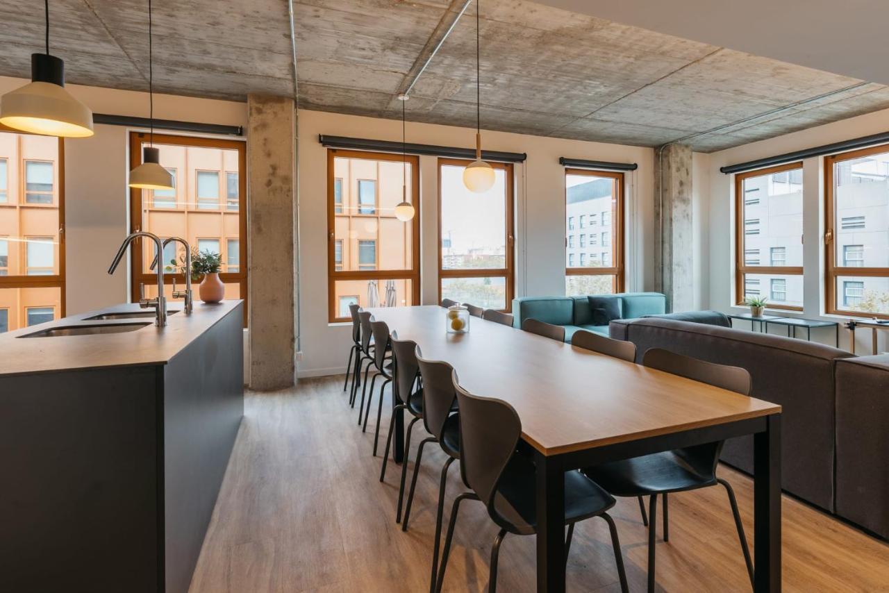 For Students Studying In Barcelona Only - Stunning Spacious Studios And Private Rooms At Pallars Student Accommodation المظهر الخارجي الصورة
