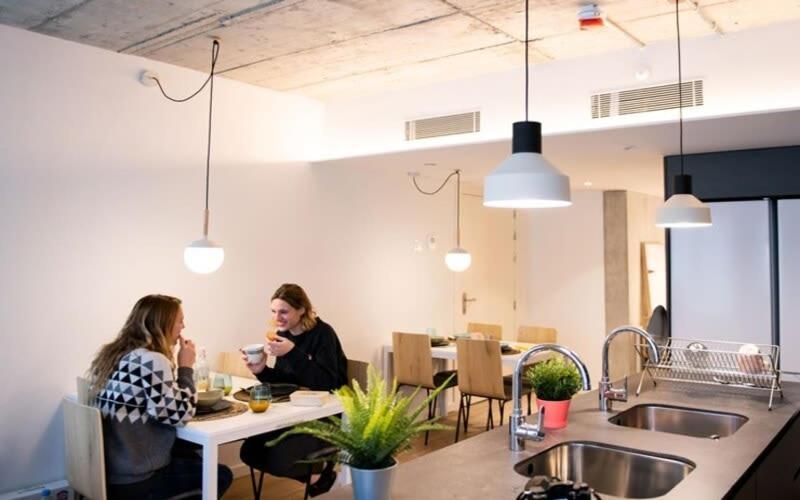 For Students Studying In Barcelona Only - Stunning Spacious Studios And Private Rooms At Pallars Student Accommodation المظهر الخارجي الصورة
